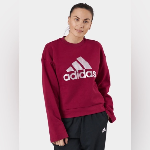 adidas Tops - ADIDAS Crew Neck Sweatshirt